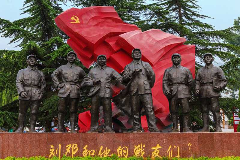 革命人物雕塑，劉鄧和他的戰友們雕像